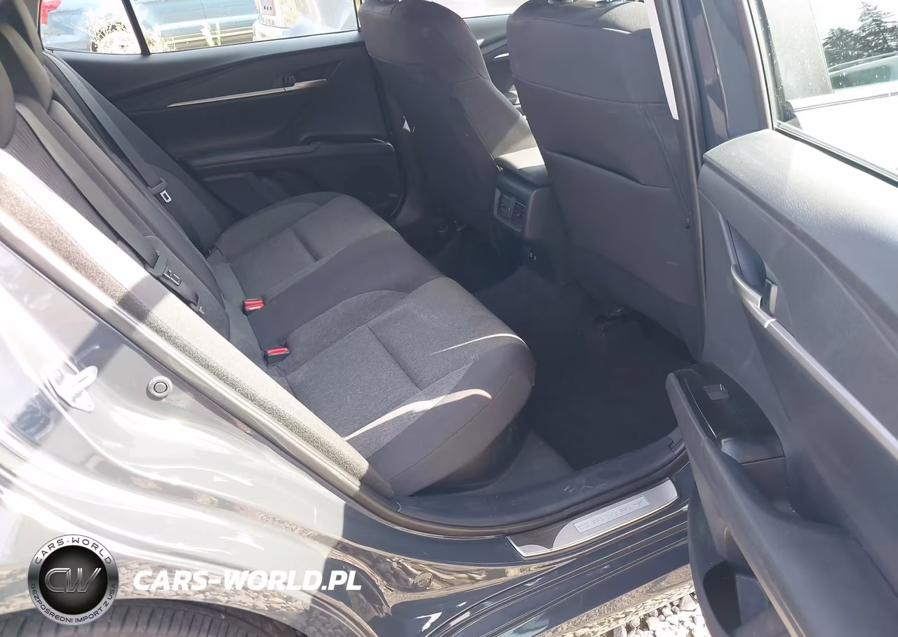 2025 Toyota Camry Le VIN:4T1DAACK9SU516589 - 18
