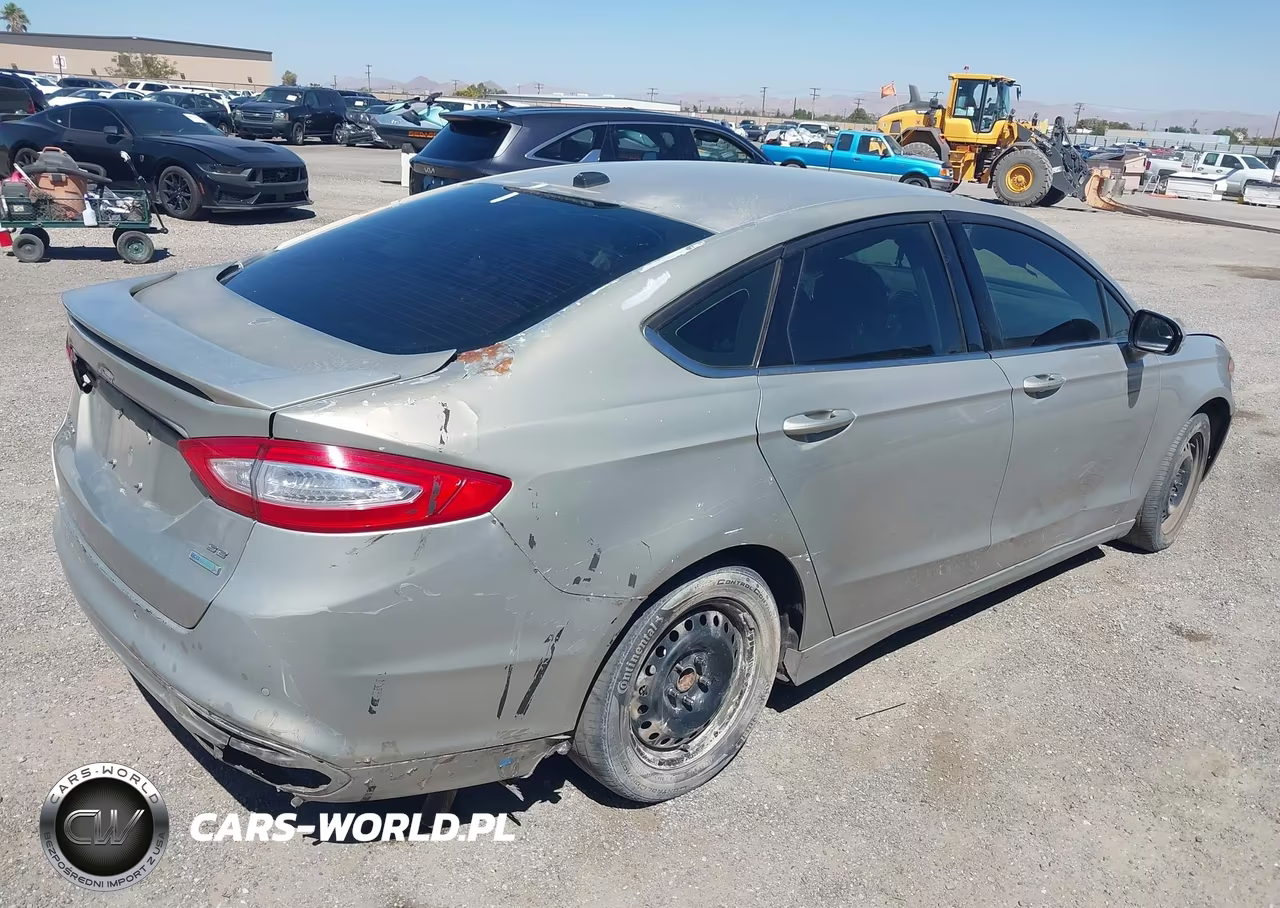 2015 Ford Fusion Se VIN:3FA6P0HD2FR105439 - 4