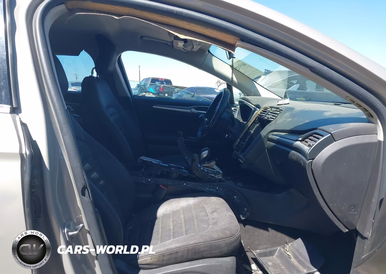 2015 Ford Fusion Se VIN:3FA6P0HD2FR105439 - 5