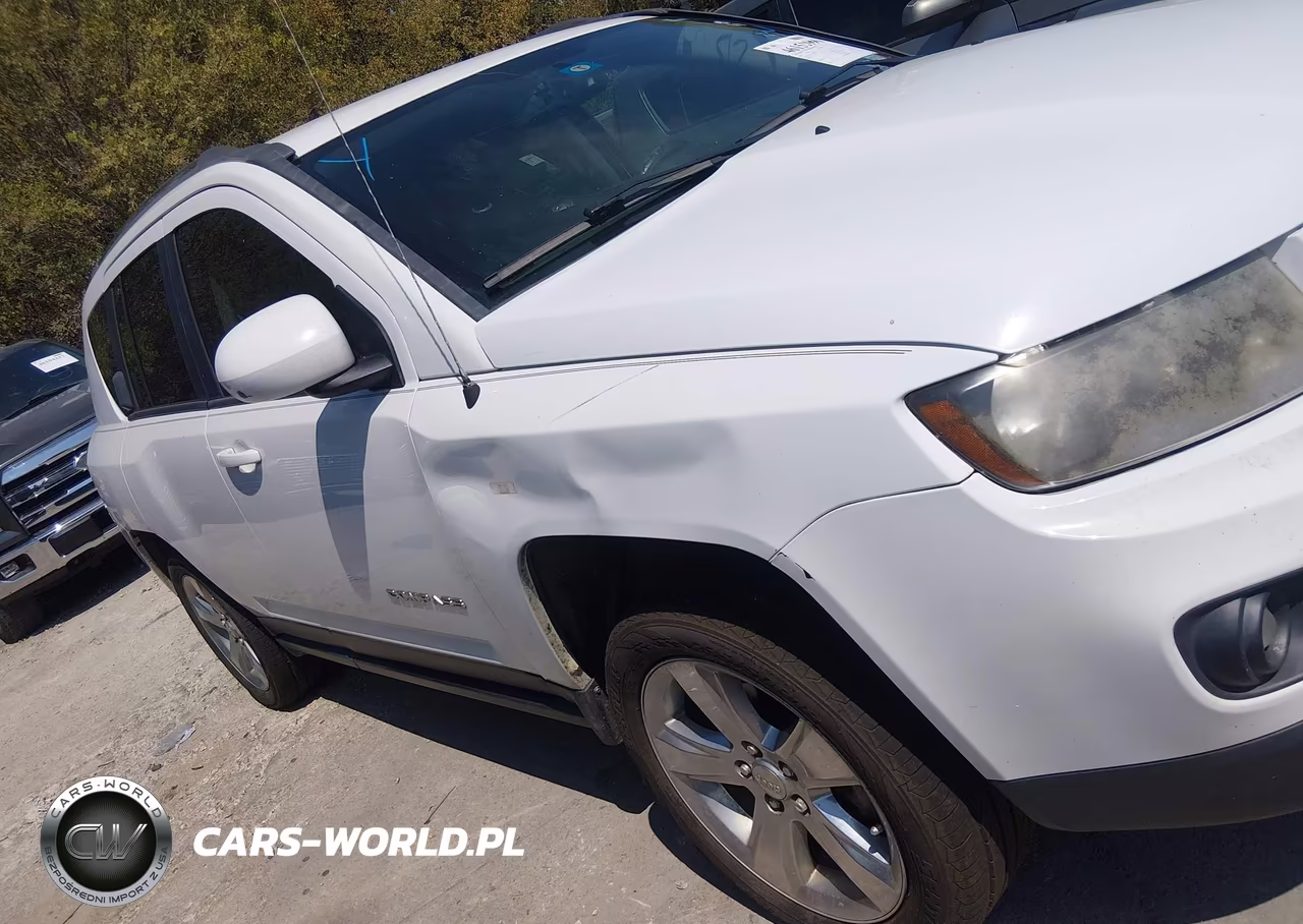 2014 Jeep Compass Latitude VIN:1C4NJCEBXED660271 - 13