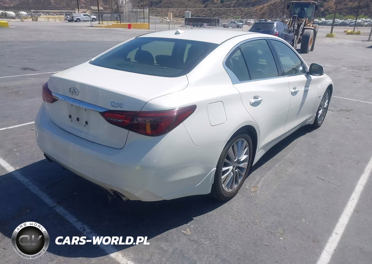 2018 Infiniti Q50 3.0T Luxe VIN:JN1EV7AP3JM358668 - 4