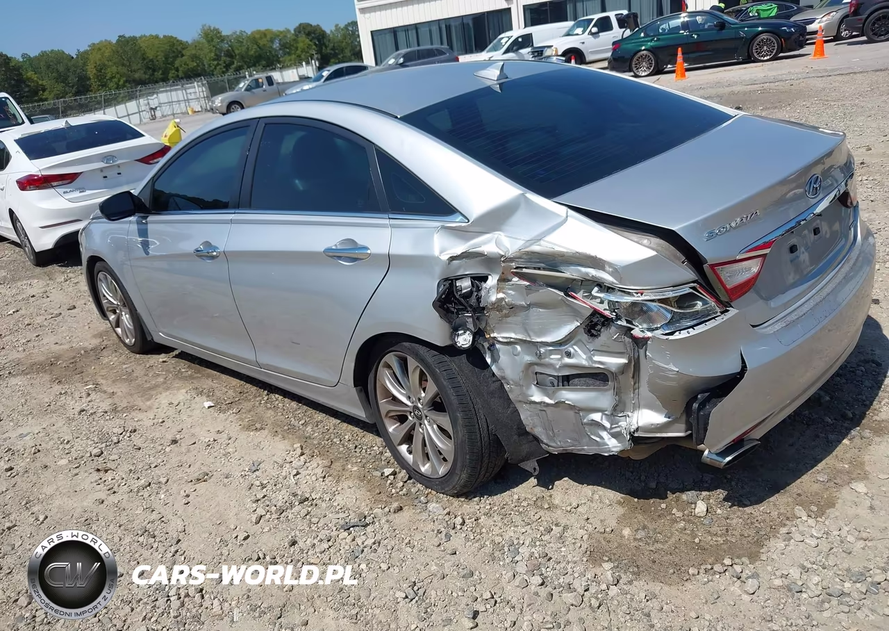 2013 Hyundai Sonata Se VIN:5NPEC4AC7DH809825 - 3