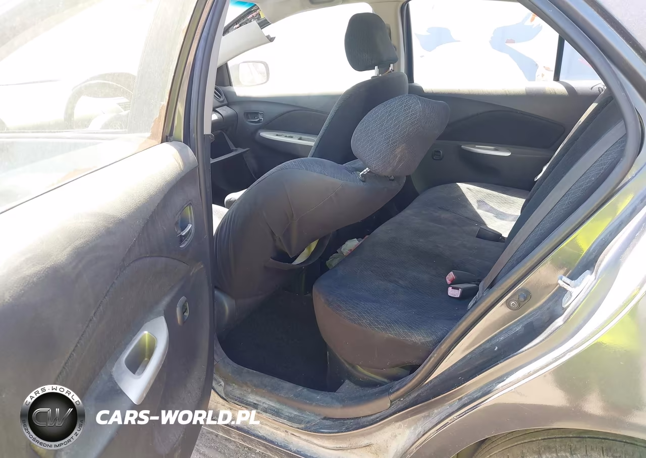 2007 Toyota Yaris VIN:JTDBT923771176902 - 8