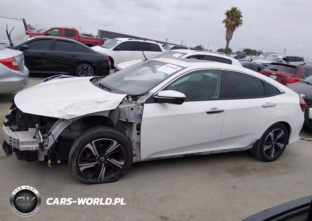 2017 Honda Civic Touring VIN:19XFC1F90HE210713 - 15