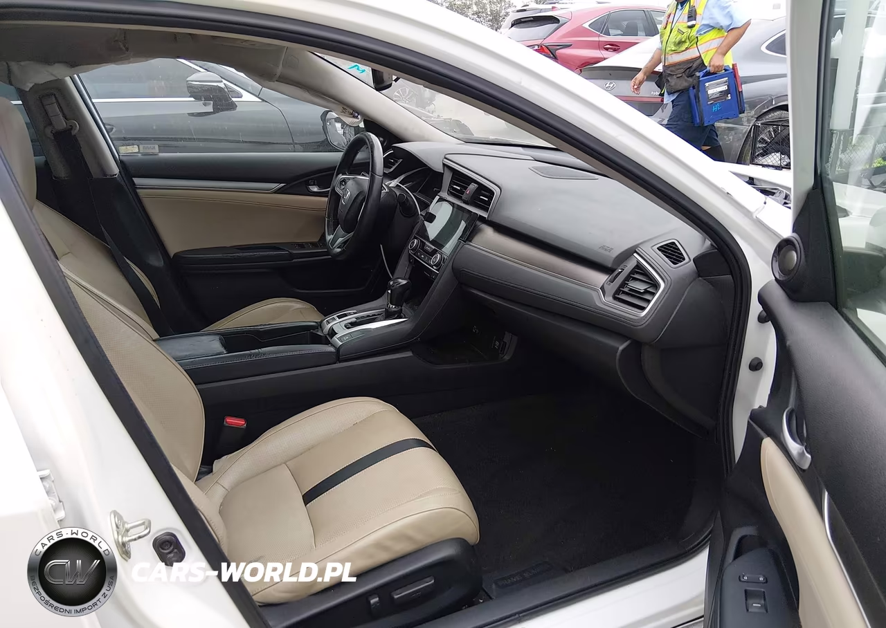 2017 Honda Civic Touring VIN:19XFC1F90HE210713 - 5
