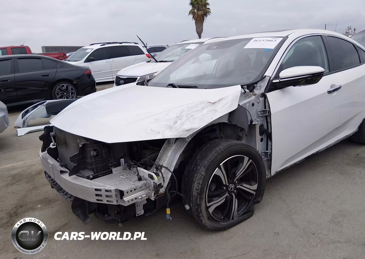 2017 Honda Civic Touring VIN:19XFC1F90HE210713 - 6