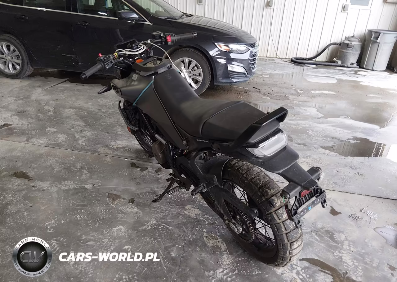 2024 Husqvarna Vitpilen 401-Svartpilen 401 VIN:MD2JUJ404RN209485 - 3
