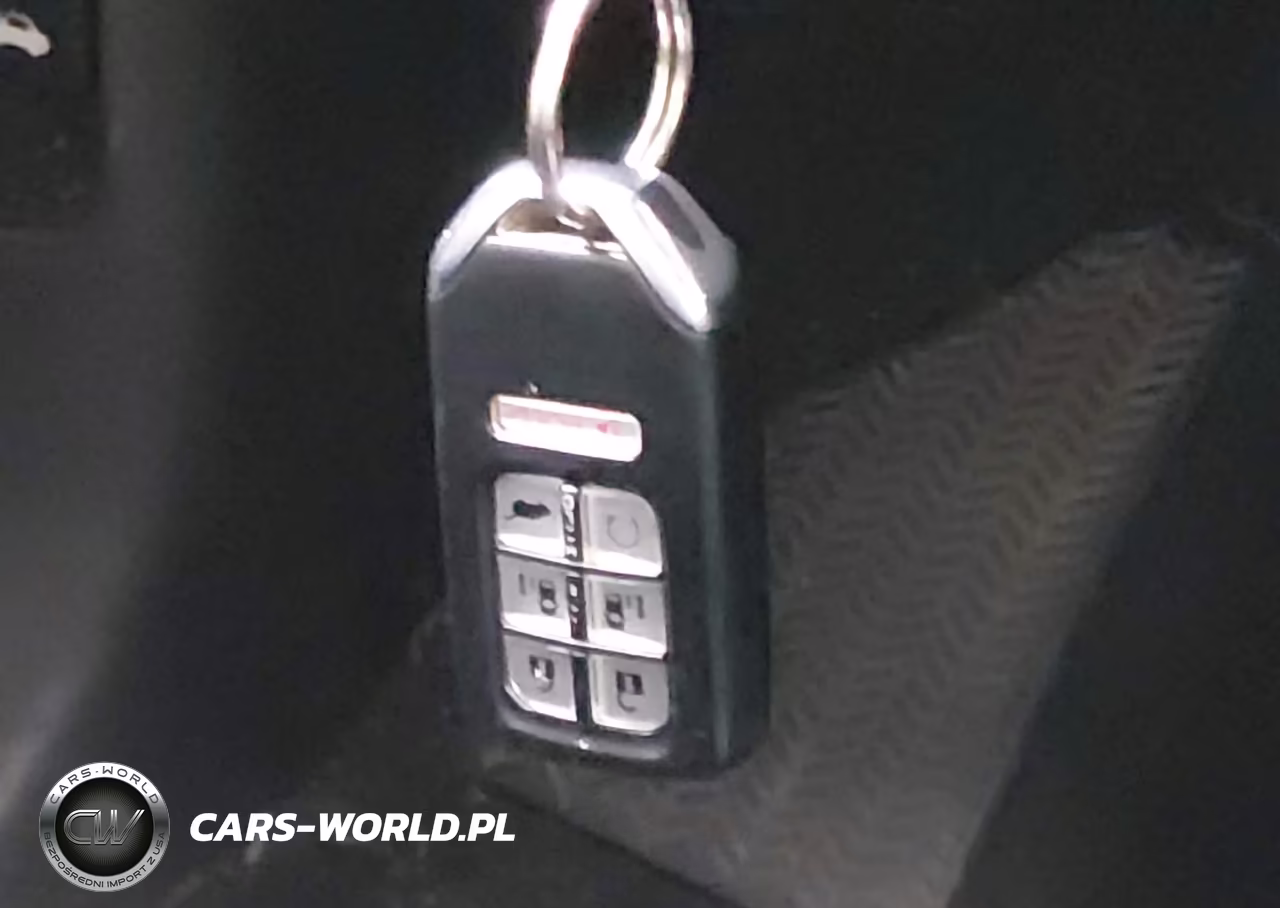 2018 Honda Odyssey Touring VIN:5FNRL6H87JB034371 - 11