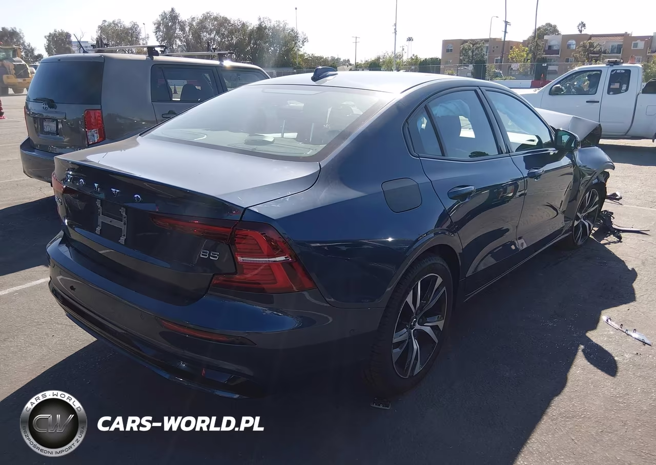 2024 Volvo S60 B5 Plus Dark Theme VIN:7JRL12FL6RG315320 - 4