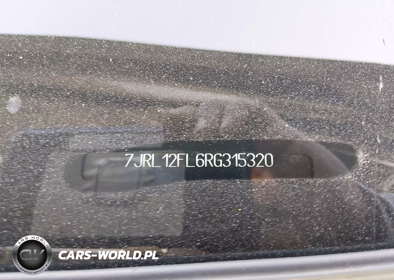 2024 Volvo S60 B5 Plus Dark Theme VIN:7JRL12FL6RG315320 - 9