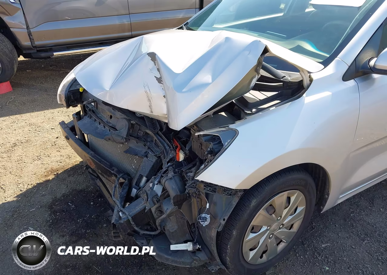 2020 Kia Rio S VIN:3KPA24AD2LE275114 - 19