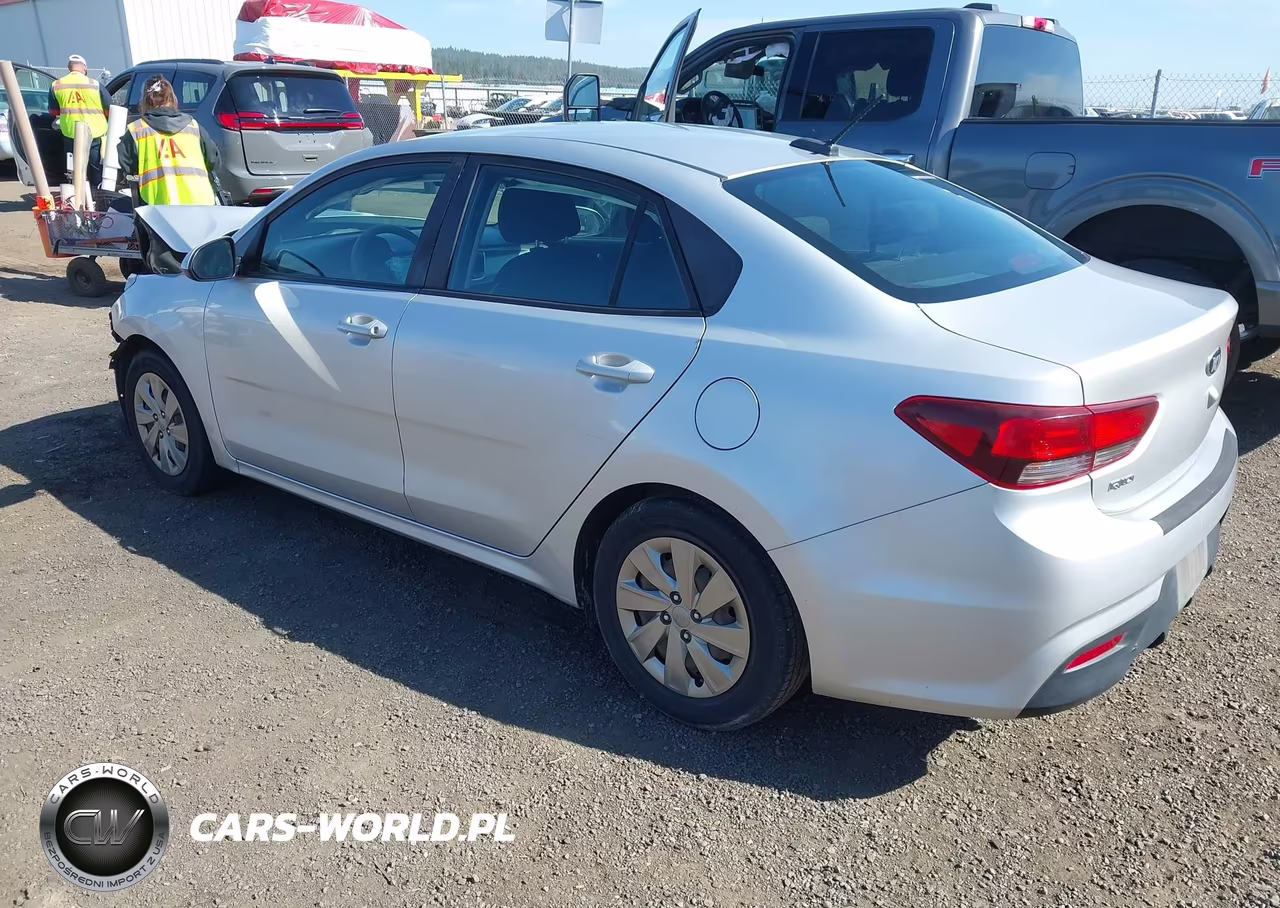 2020 Kia Rio S VIN:3KPA24AD2LE275114 - 3