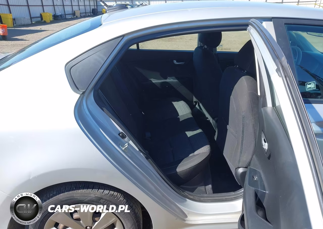 2020 Kia Rio S VIN:3KPA24AD2LE275114 - 8