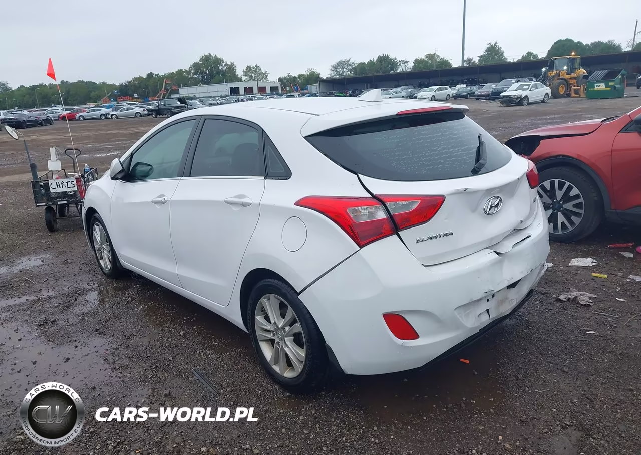 2013 Hyundai Elantra Gt VIN:KMHD35LE3DU087593 - 3