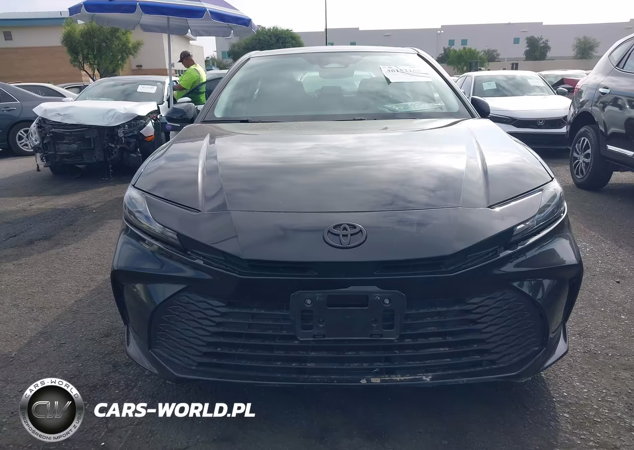 2025 Toyota Camry Le VIN:4T1DAACK3SU057835 - 13
