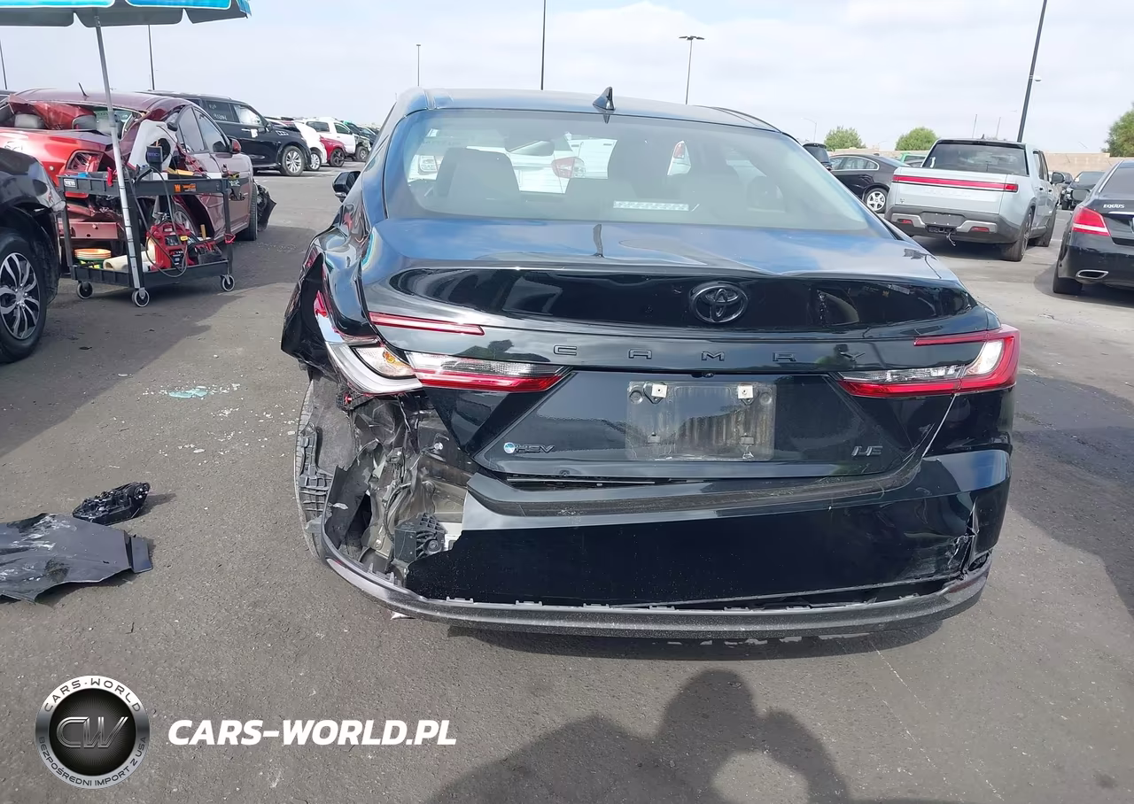 2025 Toyota Camry Le VIN:4T1DAACK3SU057835 - 17