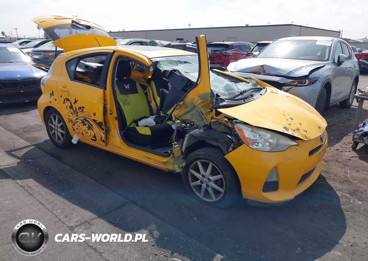 2014 Toyota Prius C Three