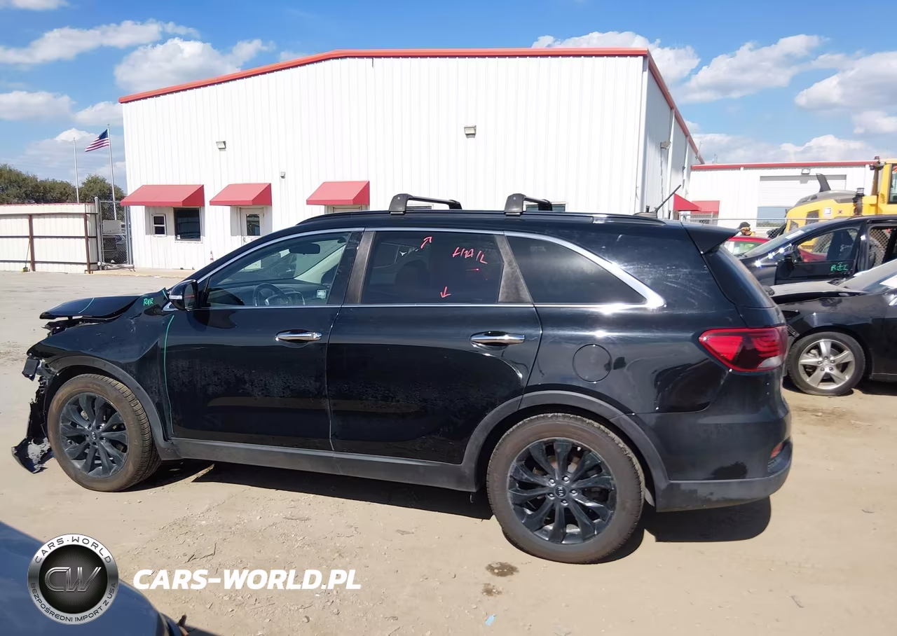 2019 Kia Sorento 3.3L S VIN:5XYPG4A55KG585389 - 14