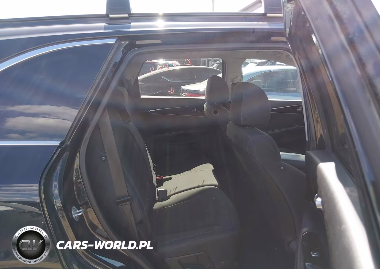2019 Kia Sorento 3.3L S VIN:5XYPG4A55KG585389 - 8