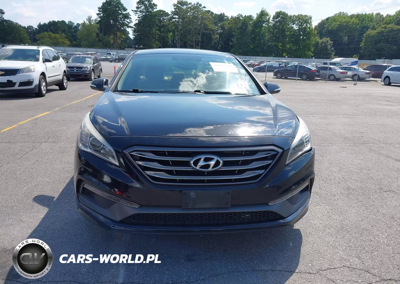 2015 Hyundai Sonata Sport VIN:5NPE34AF2FH102757 - 13