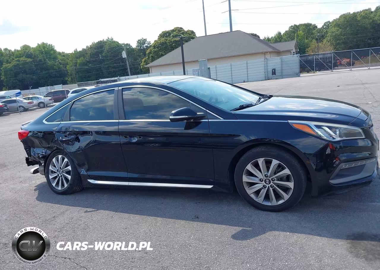 2015 Hyundai Sonata Sport VIN:5NPE34AF2FH102757 - 14