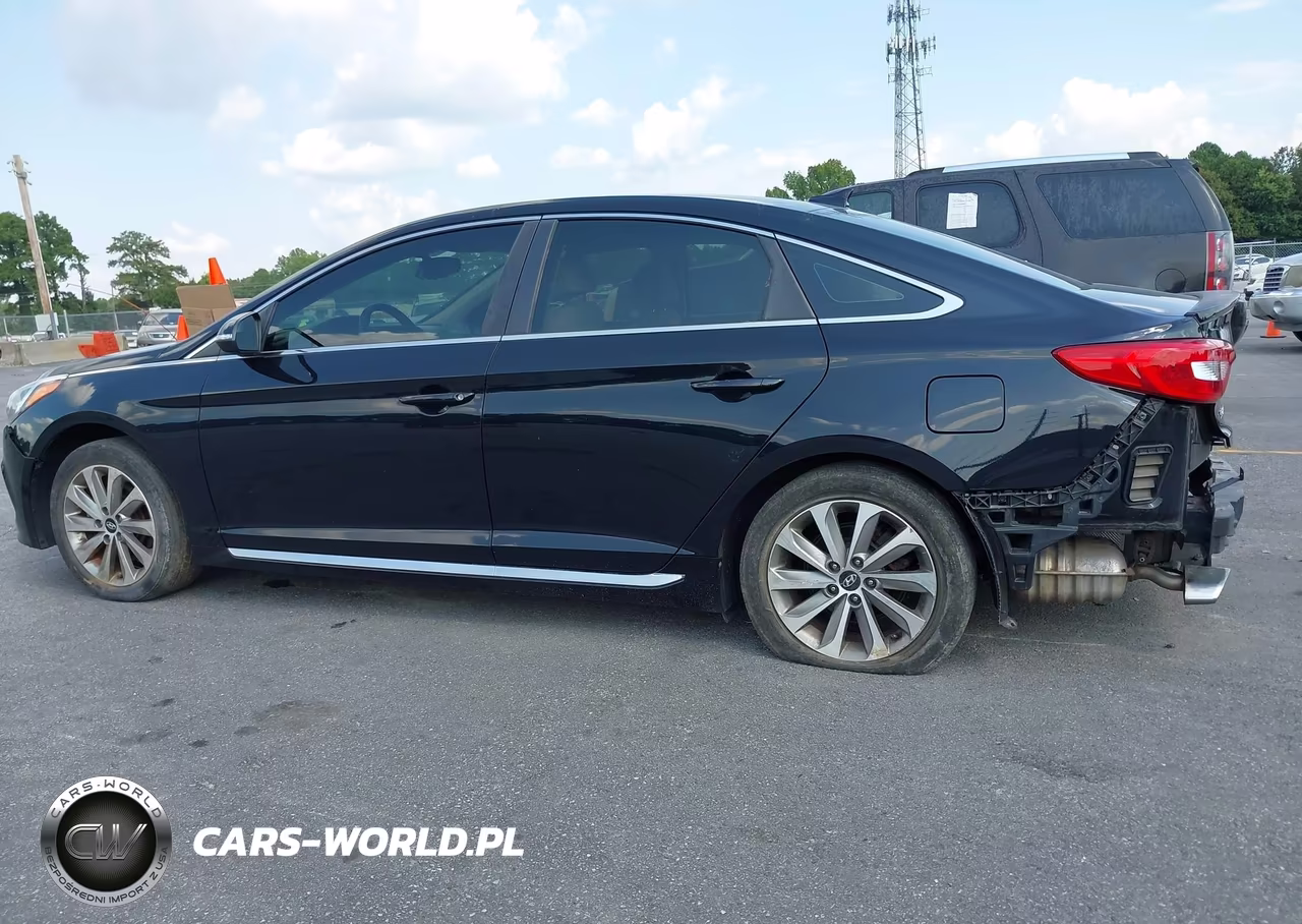2015 Hyundai Sonata Sport VIN:5NPE34AF2FH102757 - 15