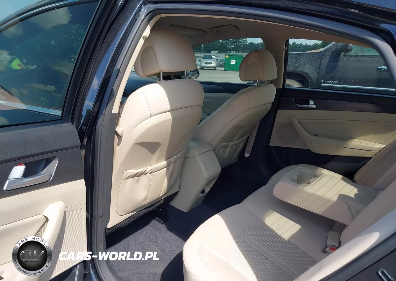 2015 Hyundai Sonata Sport VIN:5NPE34AF2FH102757 - 8