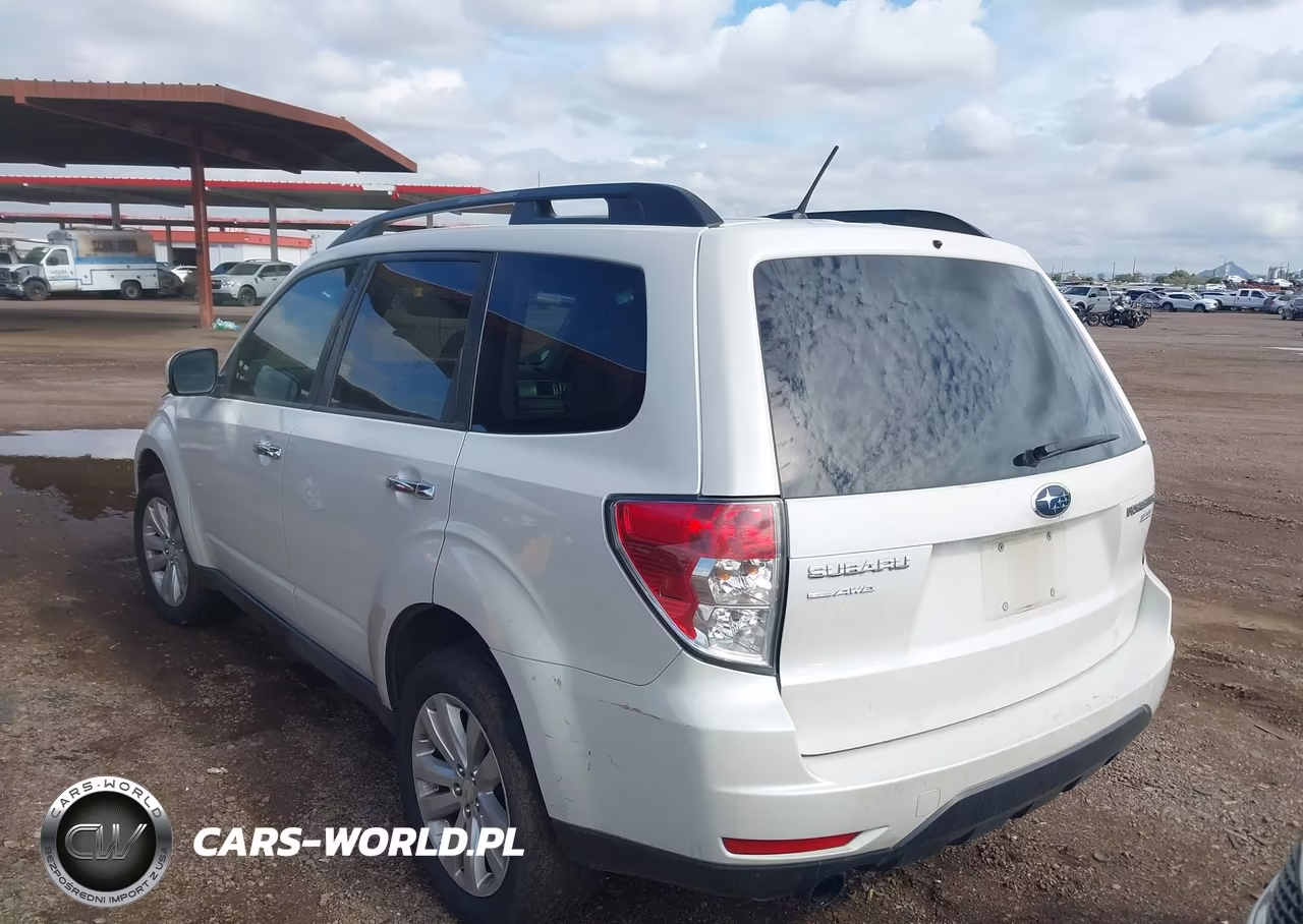 2012 Subaru Forester 2.5X Premium VIN:JF2SHADC0CH462707 - 3