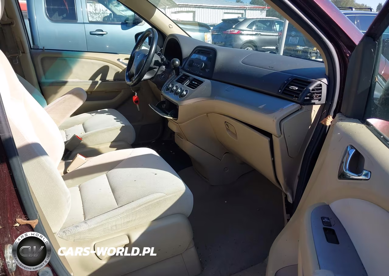 2008 Honda Odyssey Lx VIN:5FNRL38258B088613 - 17