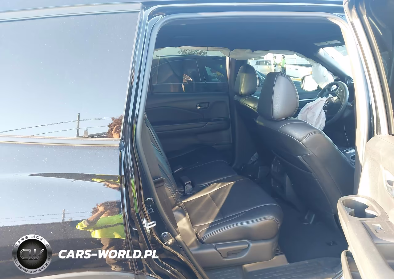2021 Honda Passport Sport VIN:5FNYF8H29MB033088 - 8