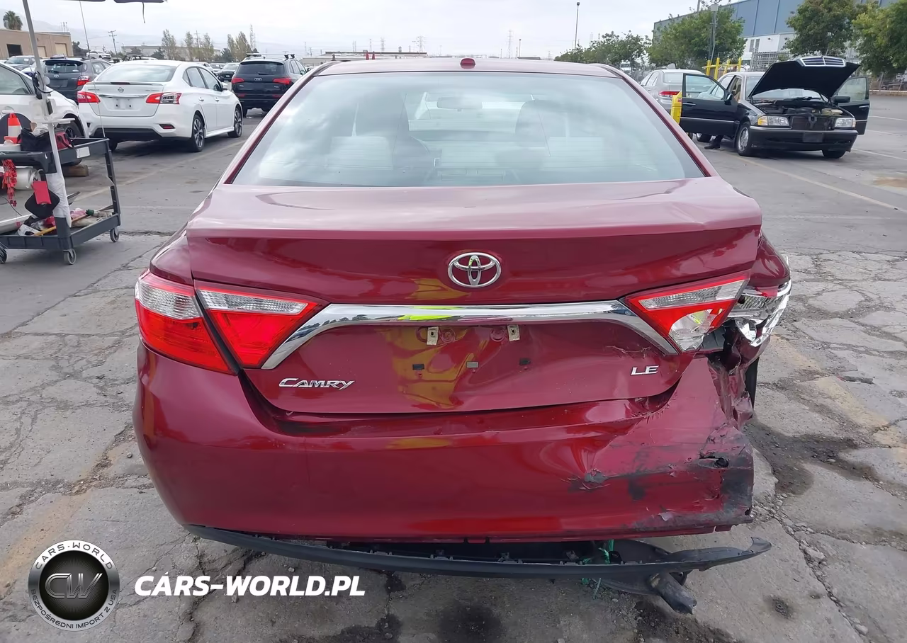 2017 Toyota Camry Le VIN:4T1BF1FK6HU752386 - 16