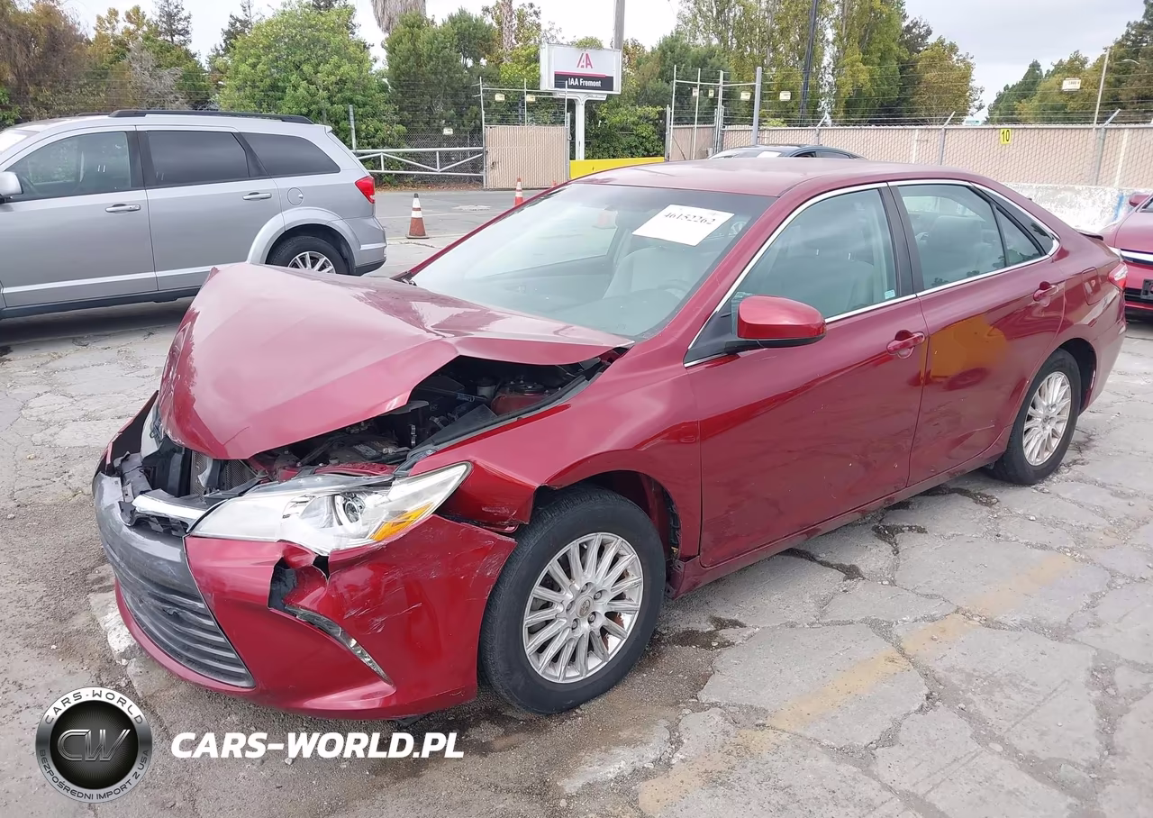 2017 Toyota Camry Le VIN:4T1BF1FK6HU752386 - 2