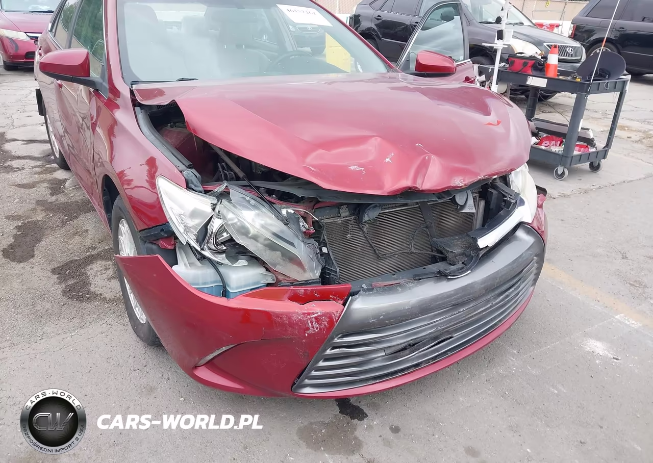 2017 Toyota Camry Le VIN:4T1BF1FK6HU752386 - 6
