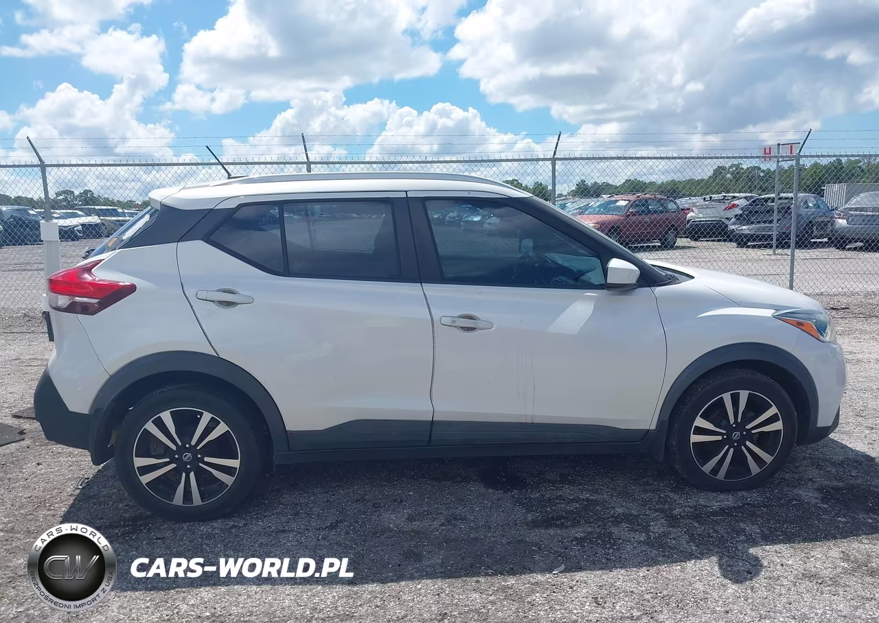 2019 Nissan Kicks Sv VIN:3N1CP5CU7KL536795 - 13