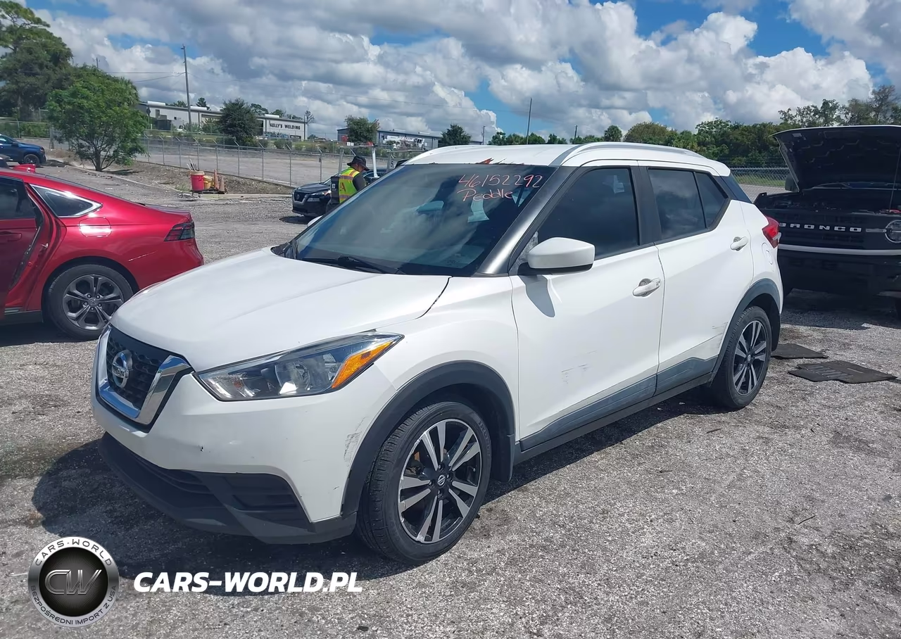 2019 Nissan Kicks Sv VIN:3N1CP5CU7KL536795 - 2