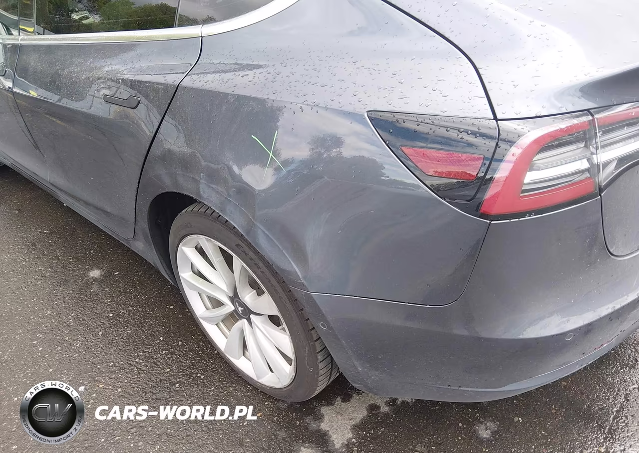 2018 Tesla Model 3 VIN:5YJ3E1EA9JF178031 - 22