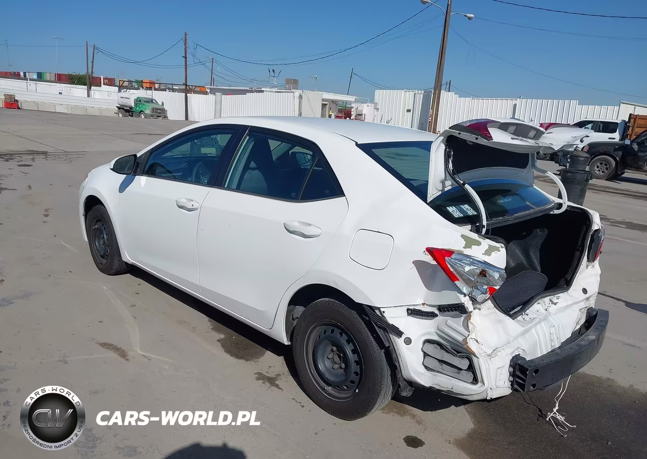 2016 Toyota Corolla L VIN:5YFBURHE3GP431613 - 3