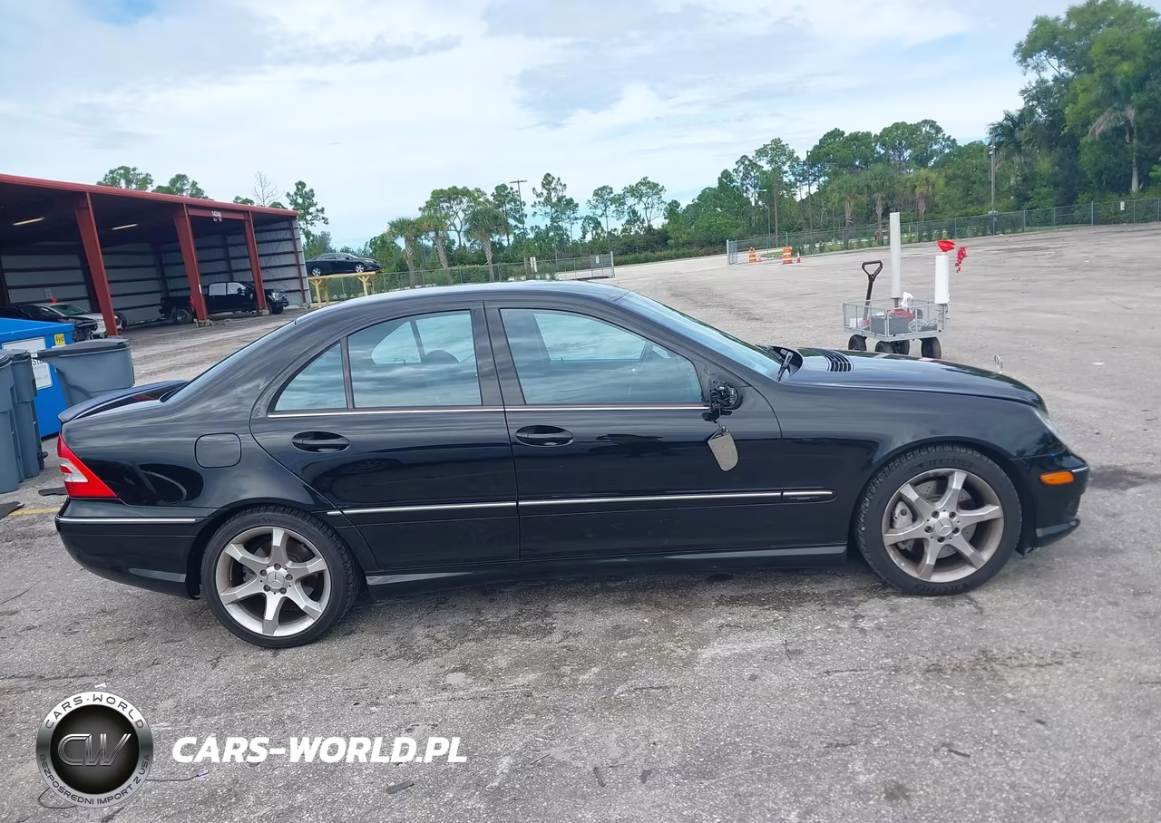 2007 Mercedes-Benz C 230 Sport VIN:WDBRF52H87F857985 - 13