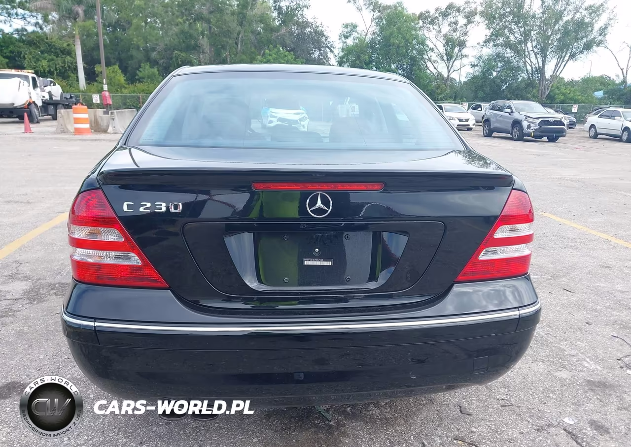 2007 Mercedes-Benz C 230 Sport VIN:WDBRF52H87F857985 - 16