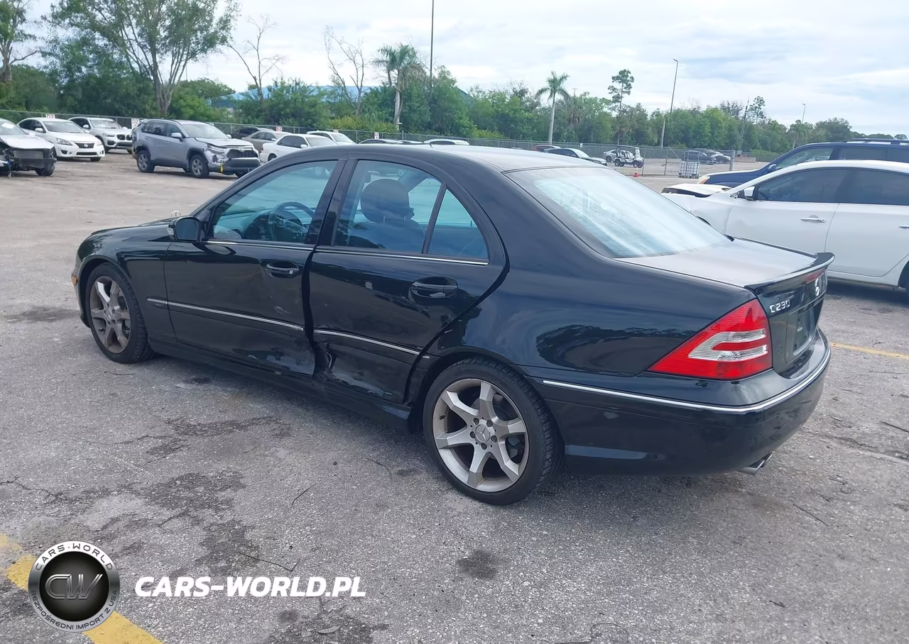 2007 Mercedes-Benz C 230 Sport VIN:WDBRF52H87F857985 - 3