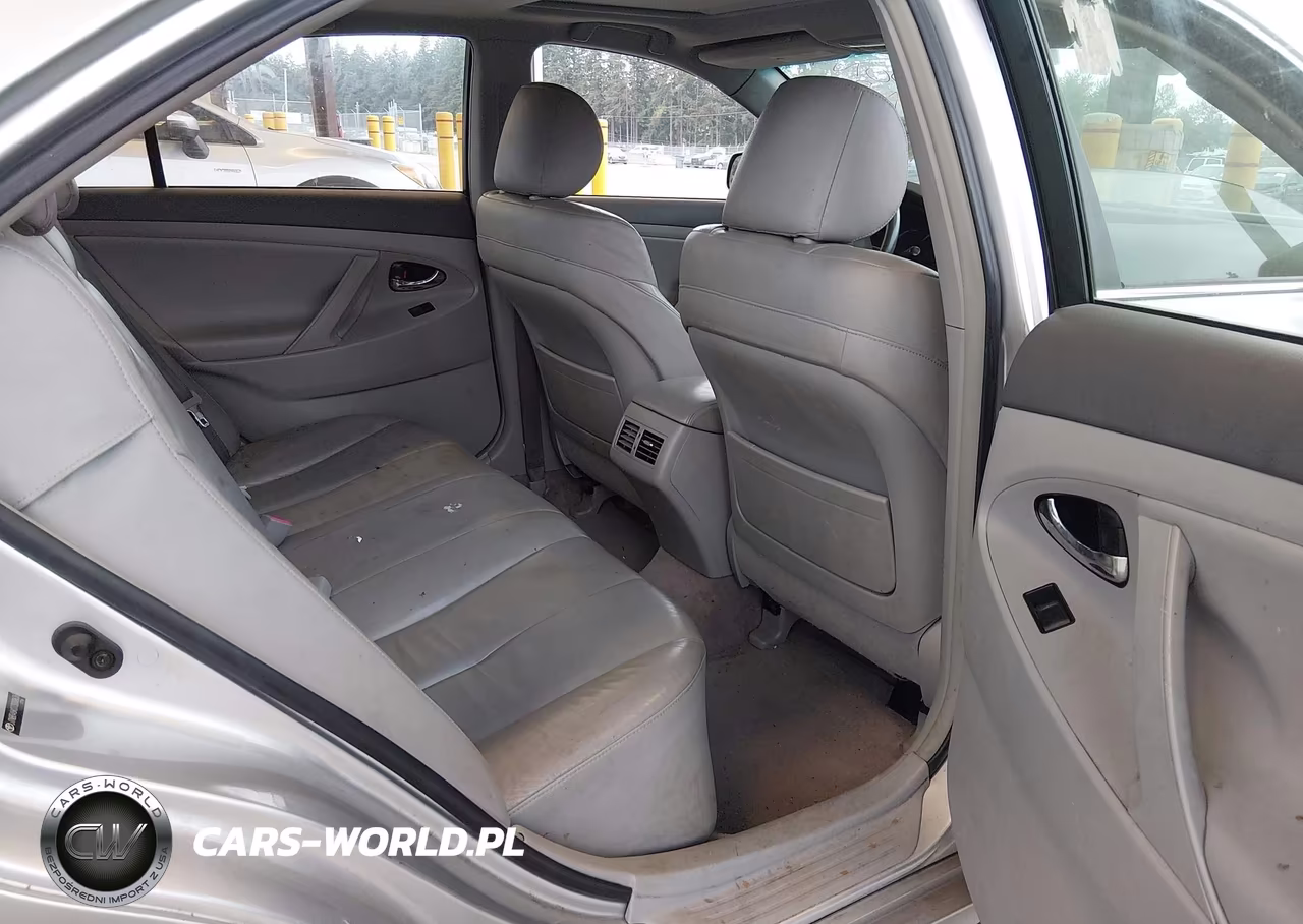2007 Toyota Camry Hybrid VIN:JTNBB46K073000636 - 8