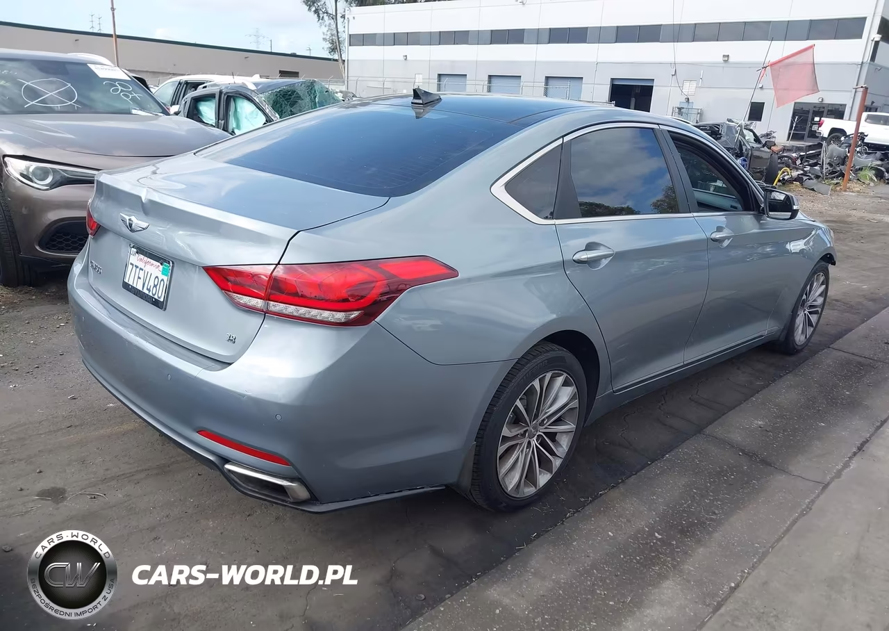 2015 Hyundai Genesis 3.8 VIN:KMHGN4JE0FU084030 - 4