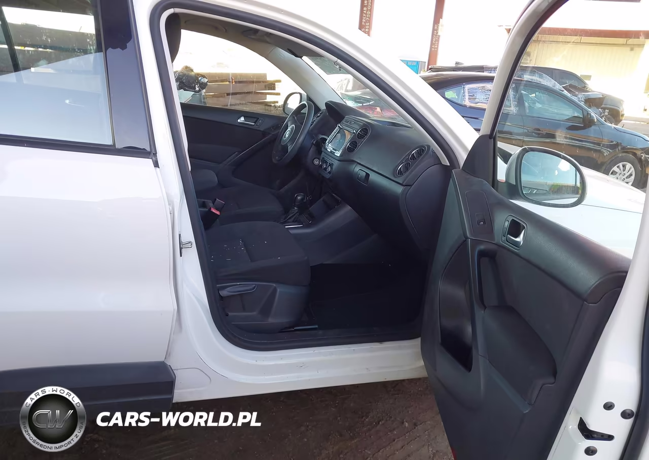 2012 Volkswagen Tiguan S VIN:WVGAV7AX3CW602947 - 5
