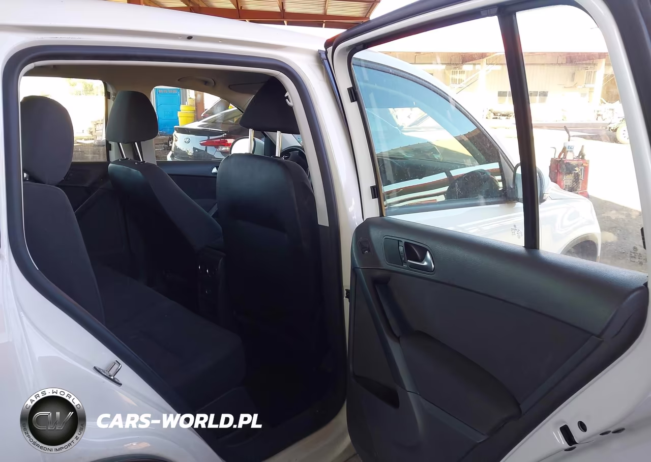 2012 Volkswagen Tiguan S VIN:WVGAV7AX3CW602947 - 8