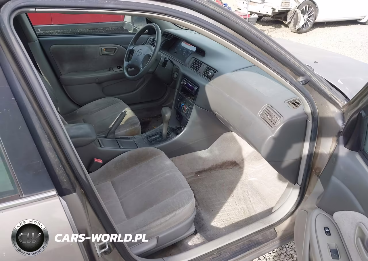 2001 Toyota Camry Ce VIN:4T1BG22K21U040830 - 5