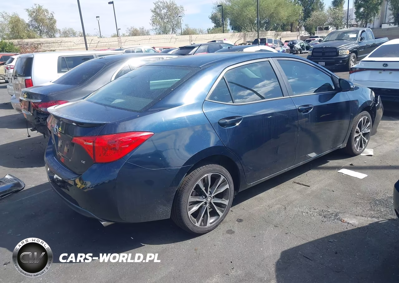 2018 Toyota Corolla Se VIN:5YFBURHE2JP792743 - 4