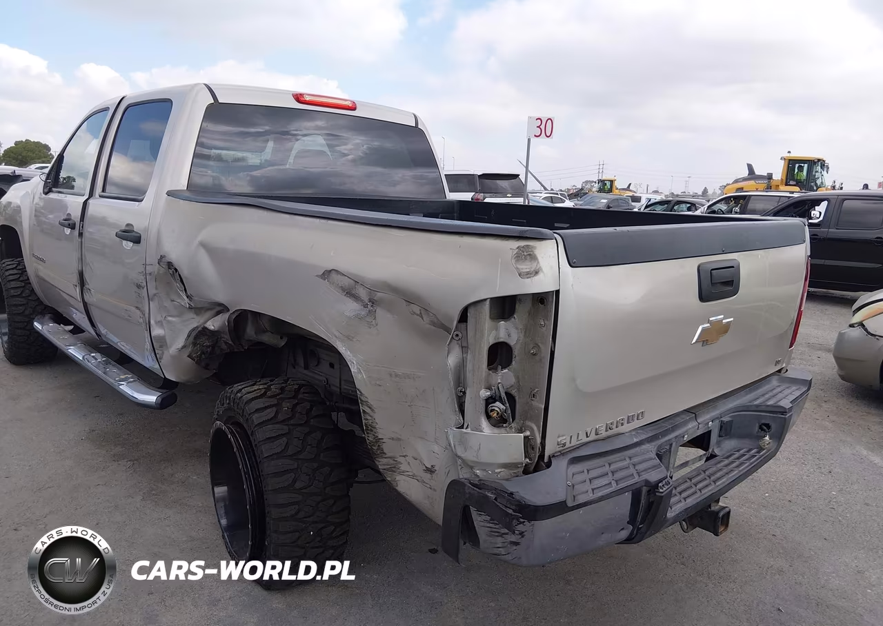 2008 Chevrolet Silverado 2500Hd Lt1 VIN:1GCHC23K38F184958 - 3