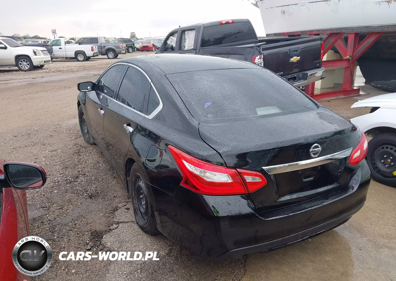 2017 Nissan Altima 2.5 S VIN:1N4AL3AP6HN344929 - 3