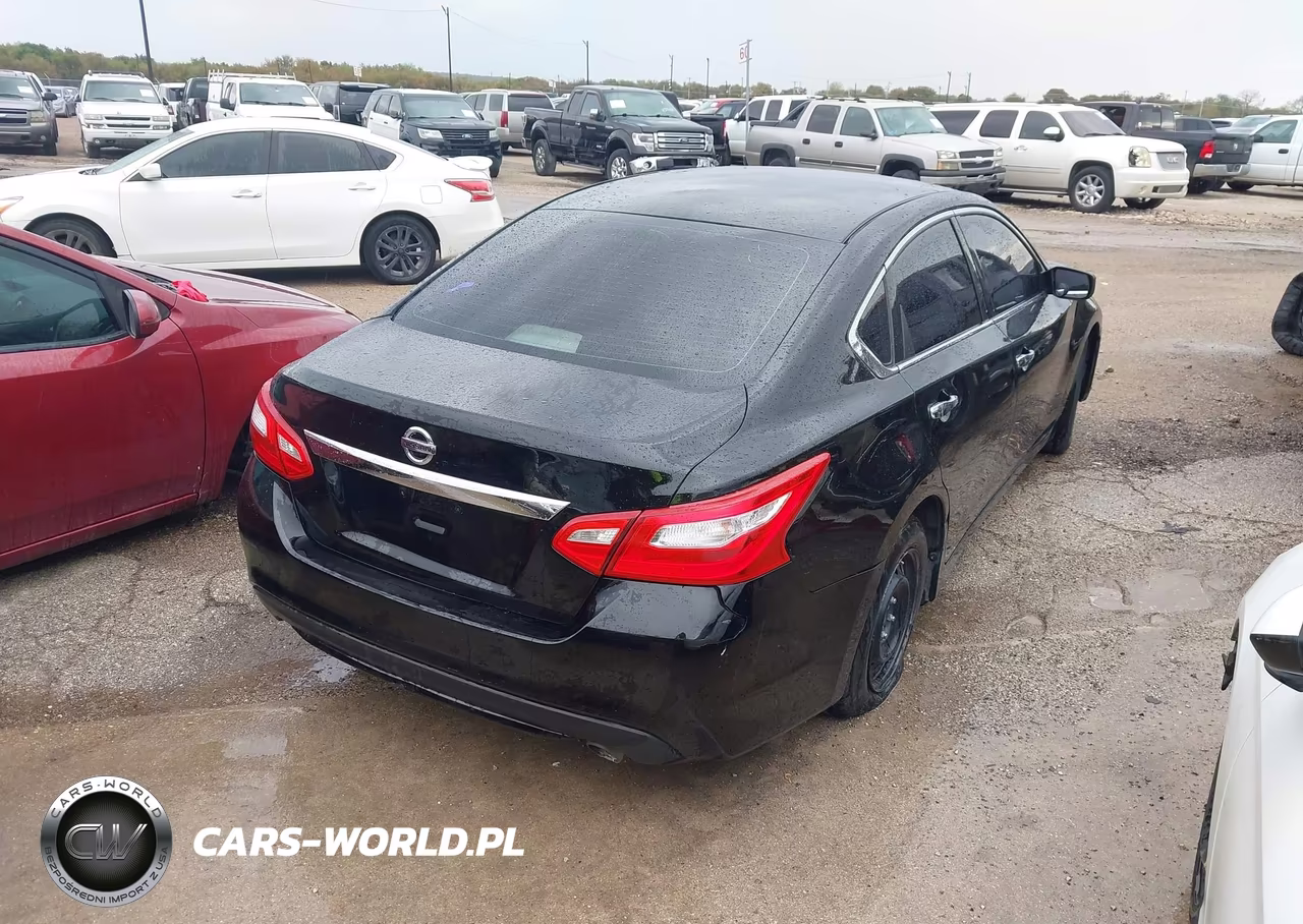 2017 Nissan Altima 2.5 S VIN:1N4AL3AP6HN344929 - 4