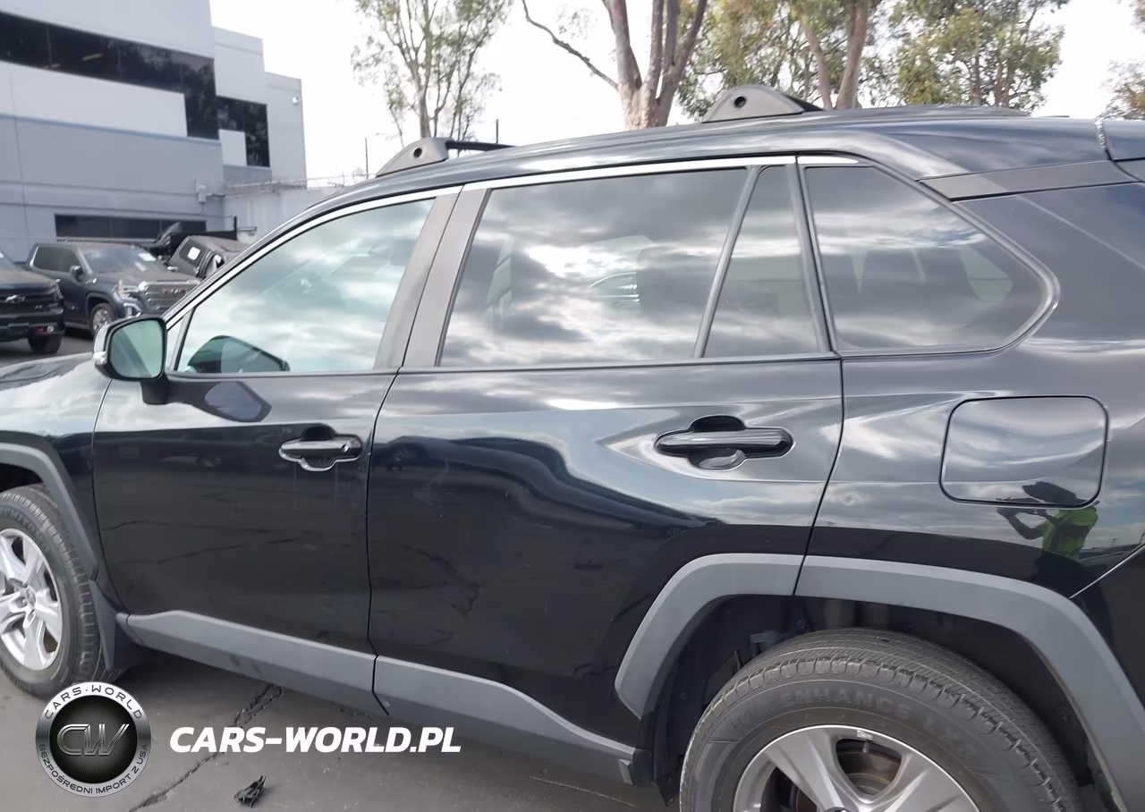 2021 Toyota Rav4 Xle VIN:2T3W1RFV4MC152901 - 14